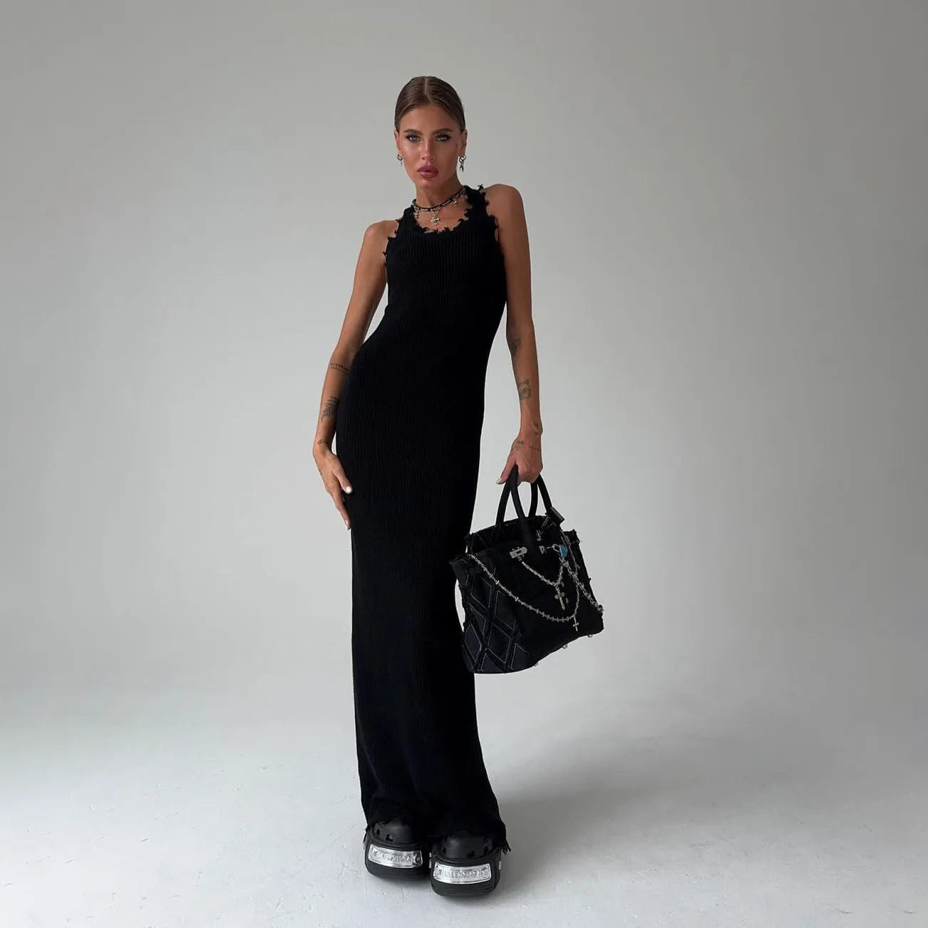 Frayed Hem Slim Fit I-shaped Vest Knitted Dress - Bellarte Enchanté Frayed Hem Slim Fit I-shaped Vest Knitted Dress